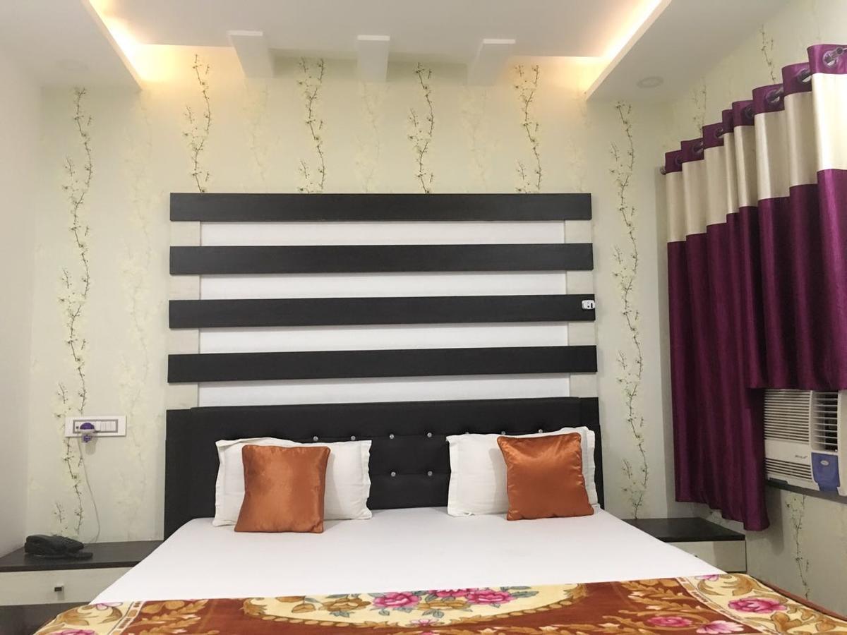 Hotel Natraj Sasarām Екстериор снимка