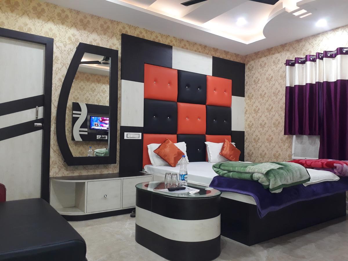 Hotel Natraj Sasarām Екстериор снимка