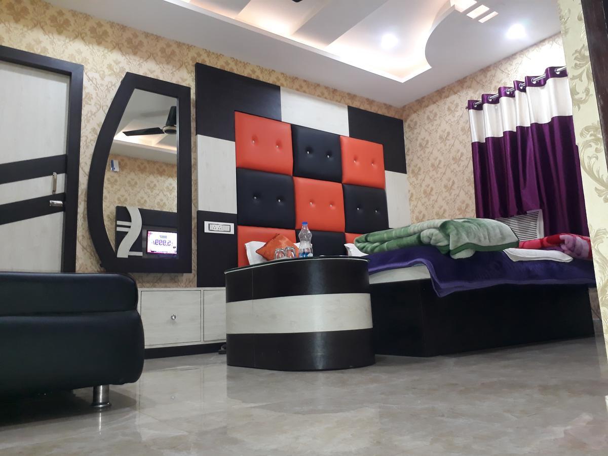 Hotel Natraj Sasarām Екстериор снимка